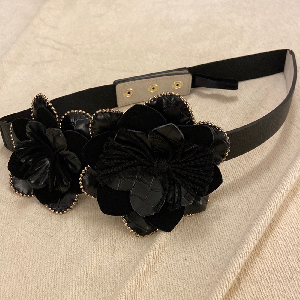White House Black Market Belt